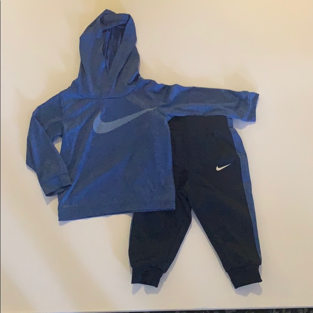 Nike track suit